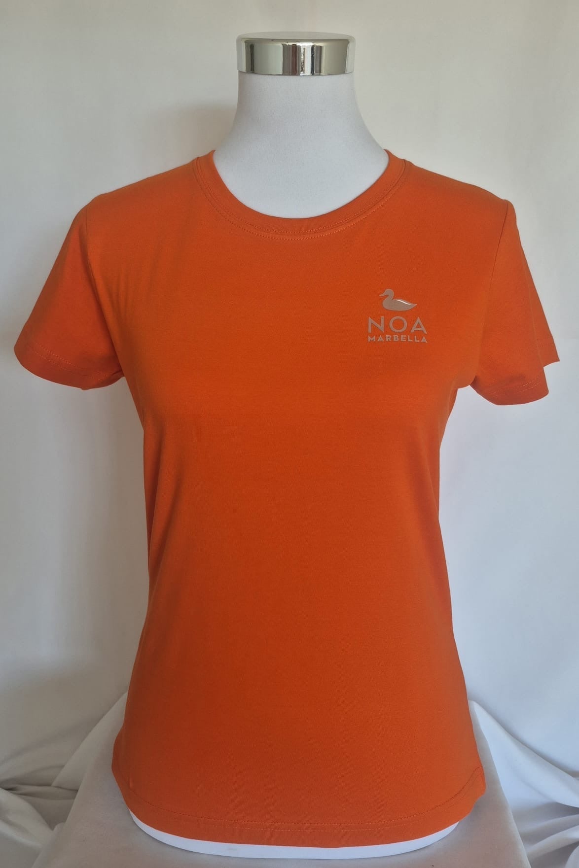 Noa Marbella Camiseta Mujer Logo Nombre - NOA Marbella