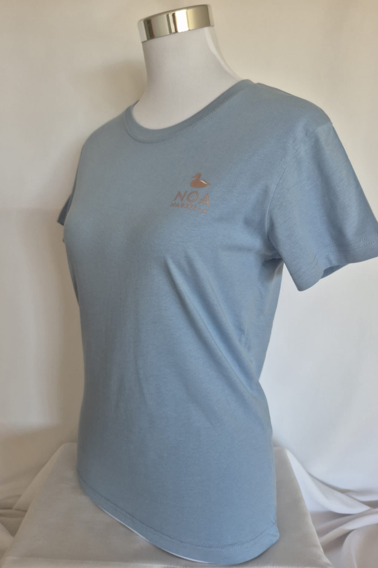 Noa Marbella Camiseta Mujer Logo Nombre - NOA Marbella