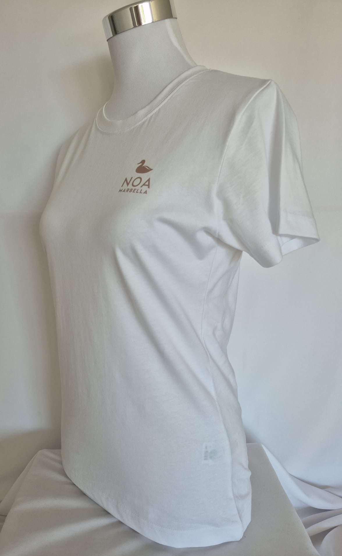 Noa Marbella Camiseta Mujer Logo Nombre - NOA Marbella