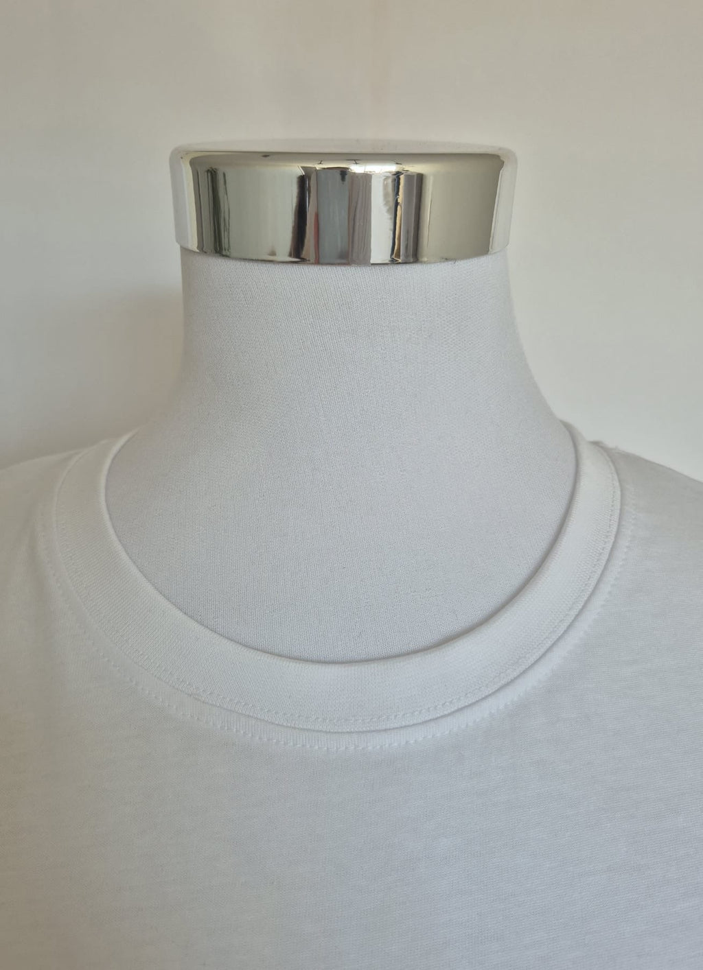 Noa Marbella Camiseta Mujer Logo Nombre - NOA Marbella