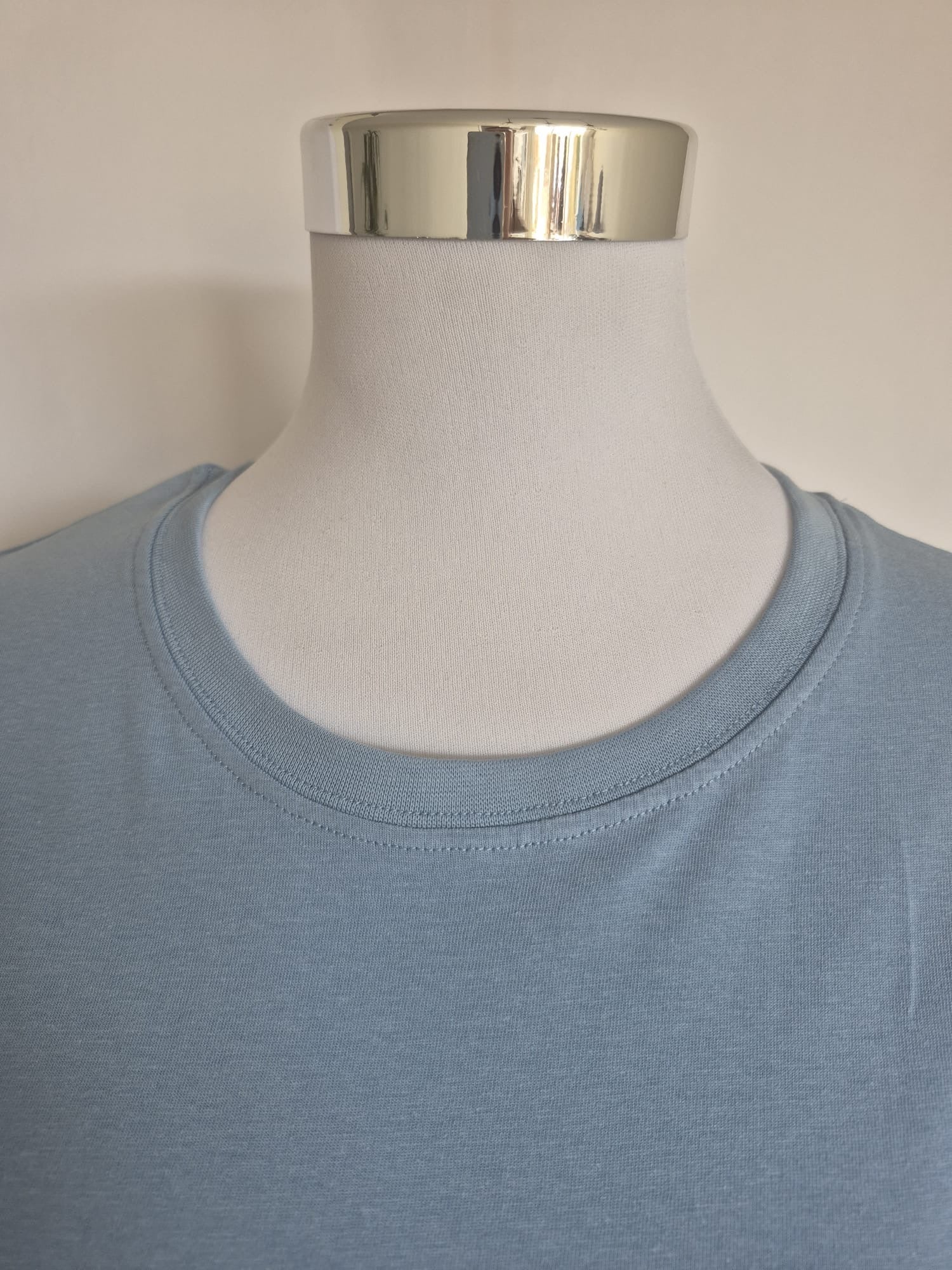 Noa Marbella Camiseta Mujer Logo Pato Bordado - NOA Marbella