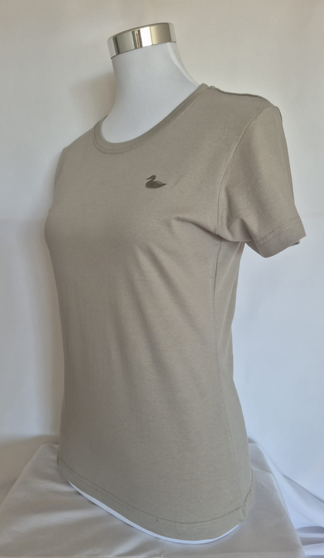 Noa Marbella Camiseta Mujer Logo Pato Bordado - NOA Marbella