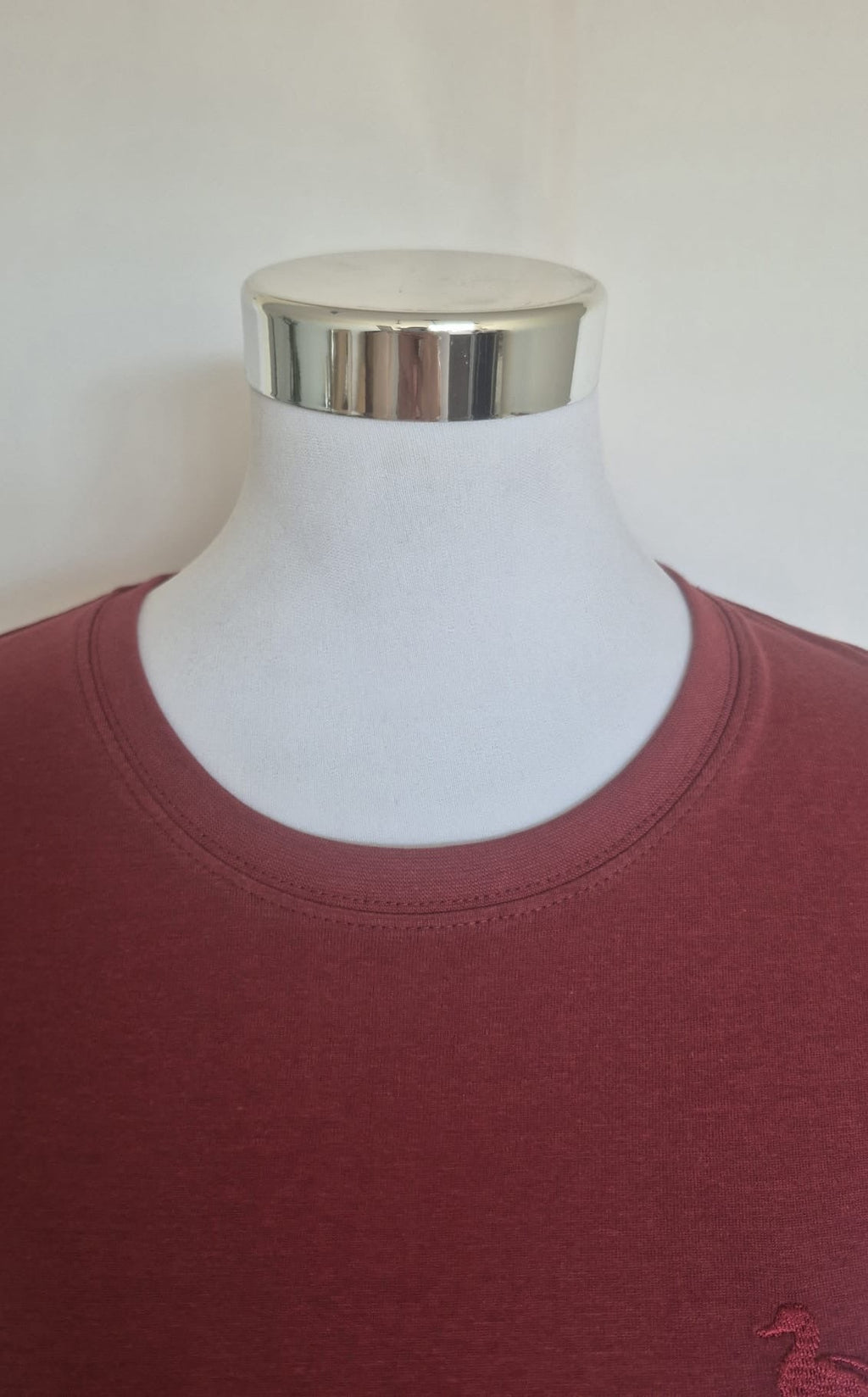 Noa Marbella Camiseta Mujer Logo Pato Bordado - NOA Marbella