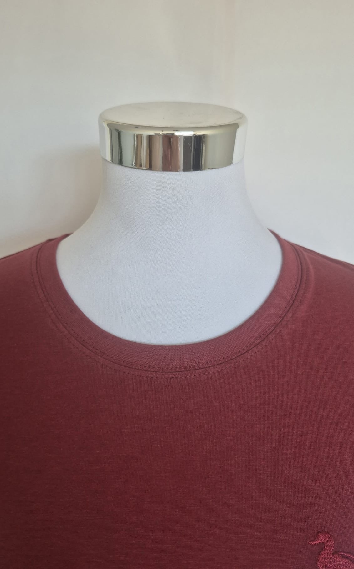 Noa Marbella Camiseta Mujer Logo Pato Bordado - NOA Marbella