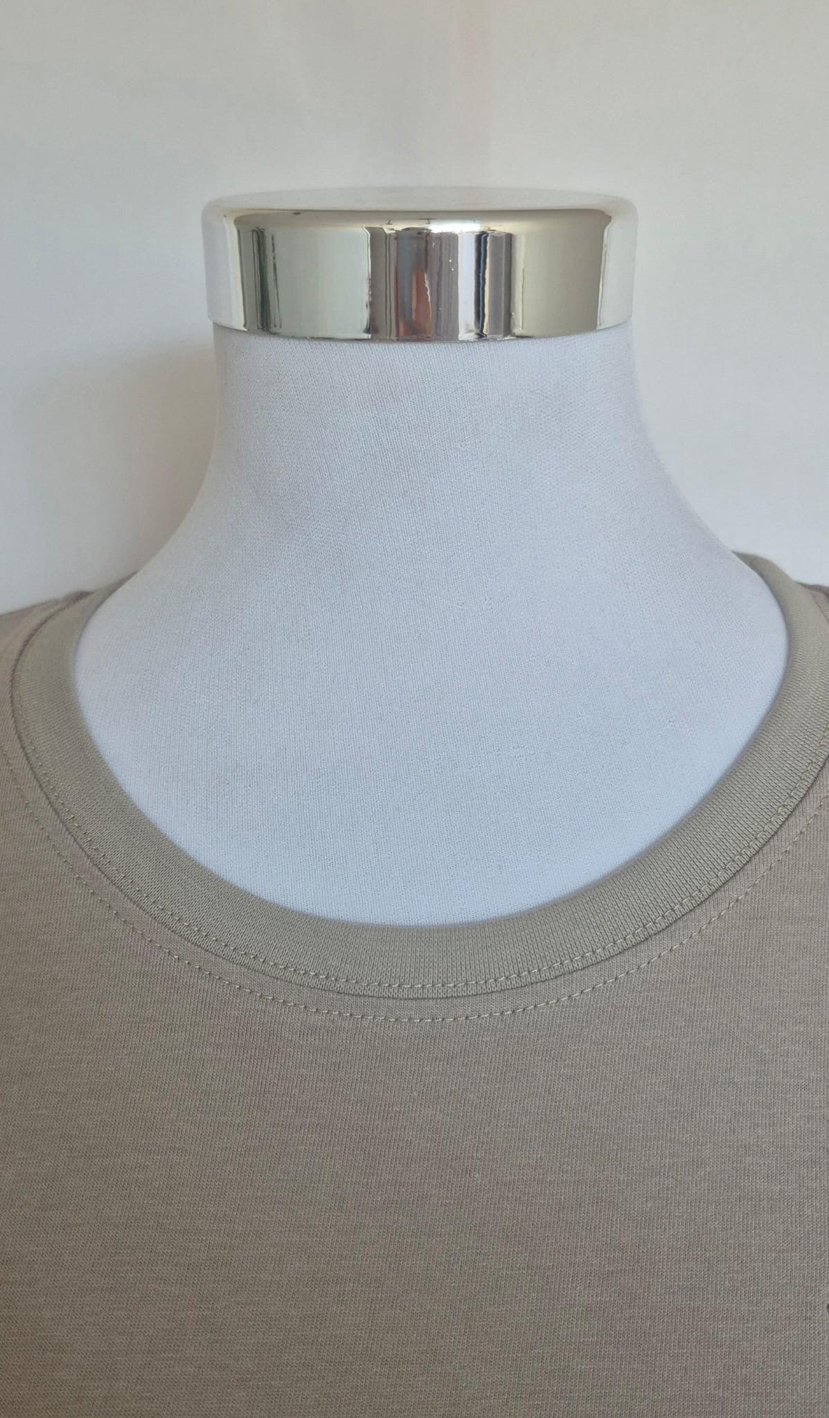 Noa Marbella Camiseta Mujer Logo Pato Bordado - NOA Marbella