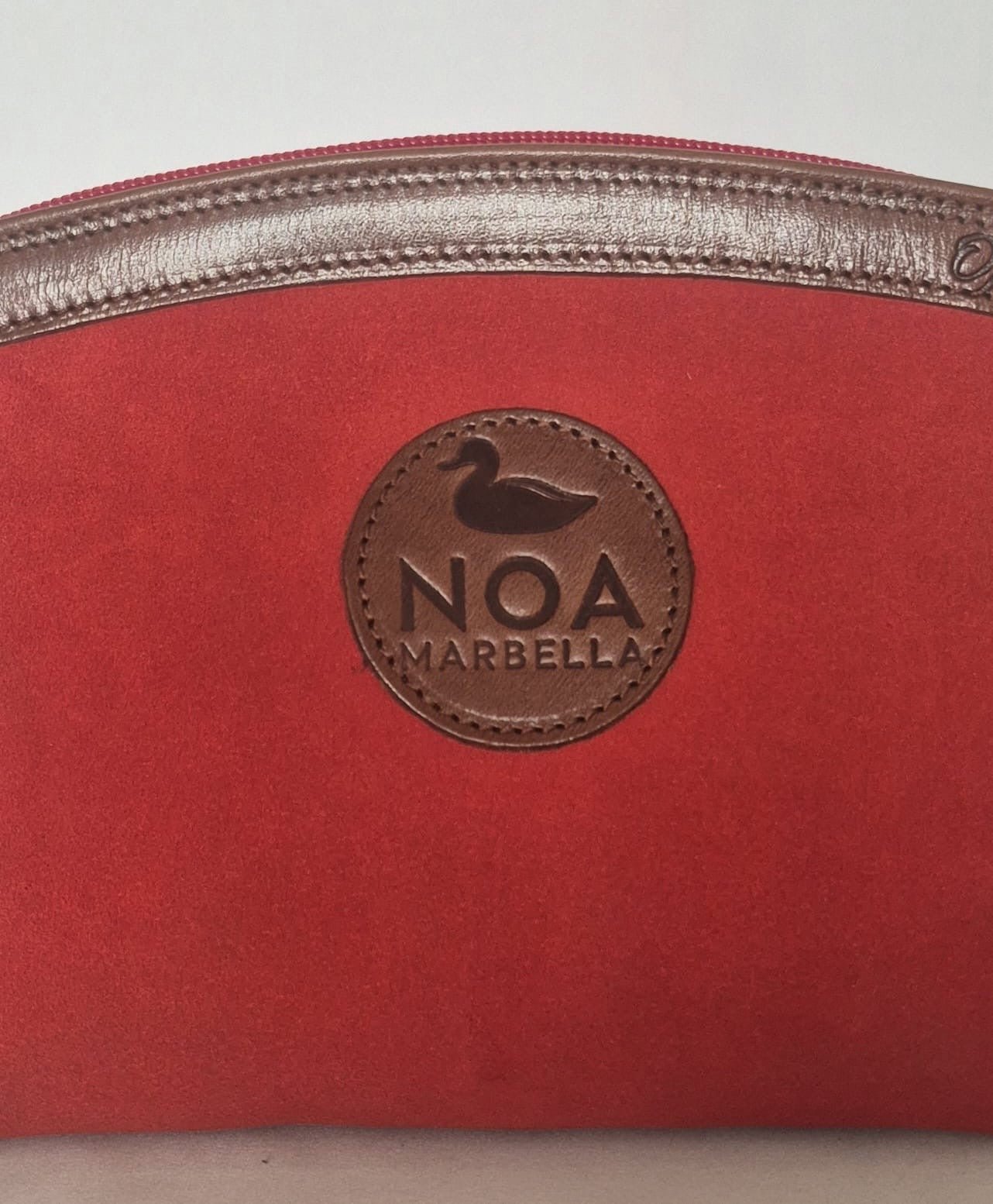 Noa Marbella Neceser Teresa Serraje - NOA Marbella